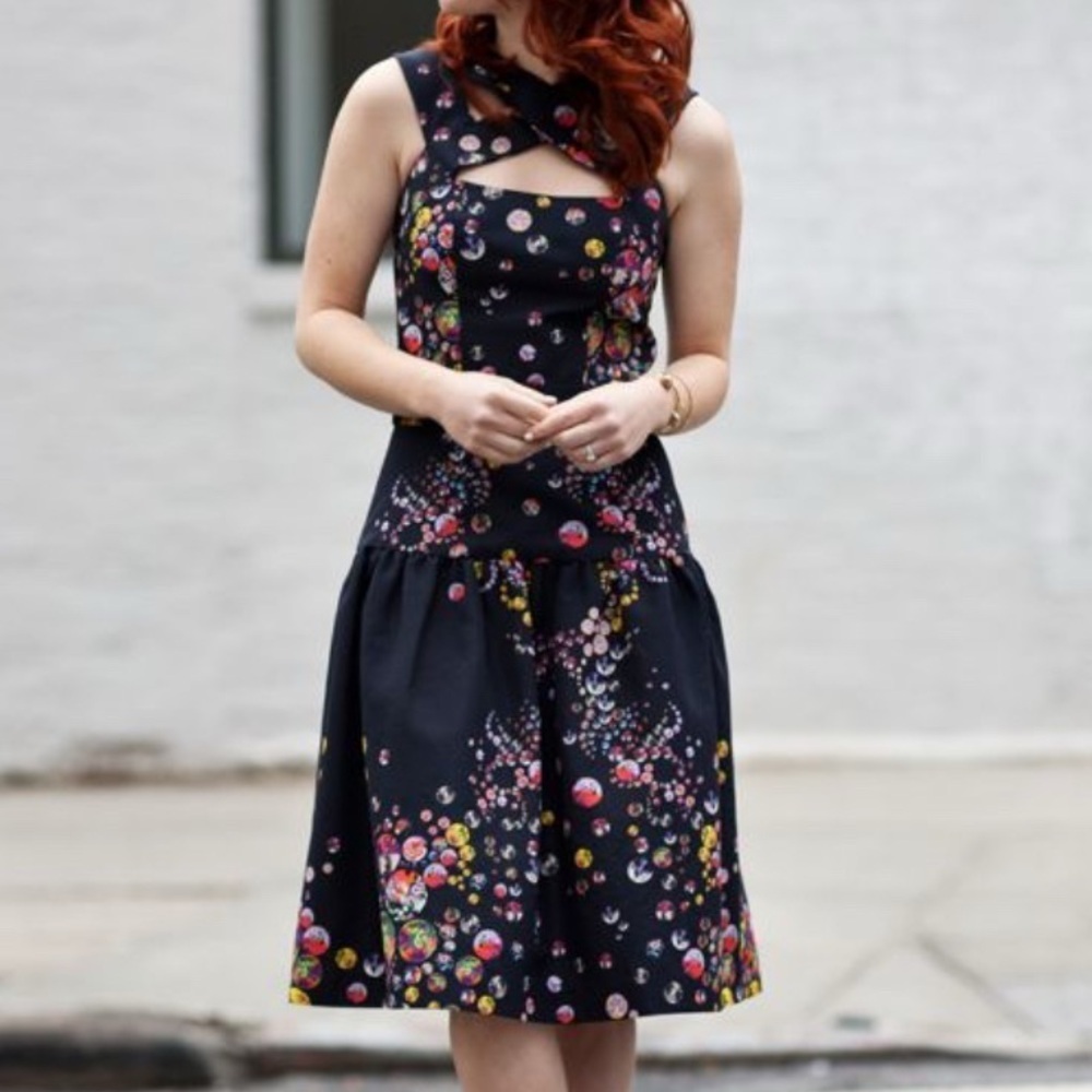 Cynthia Rowley "NWT" Cut Out Dress with Botanical Dot in Black Size 6 - Picture 10 of 10